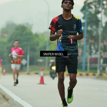 Runner Photo 7044894
