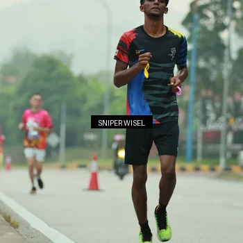 Runner Photo 7044899