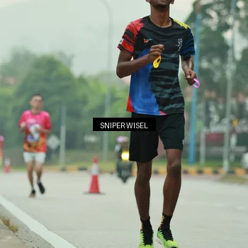 Runner Photo 7044905
