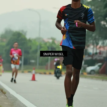 Runner Photo 7044908