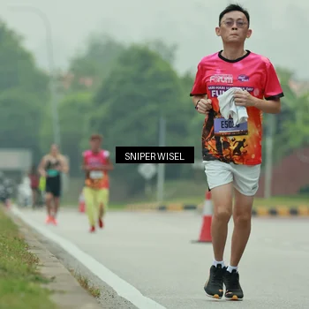 Runner Photo 7044917