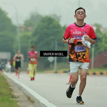 Runner Photo 7044921