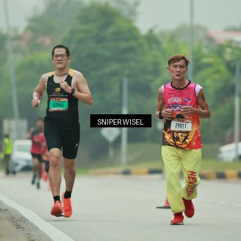 Runner Photo 7044939