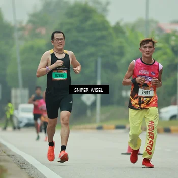 Runner Photo 7044955