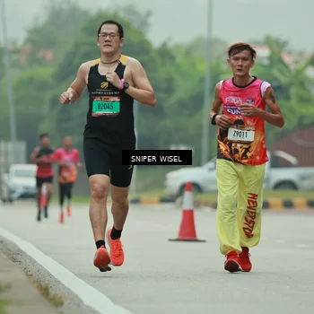 Runner Photo 7044958