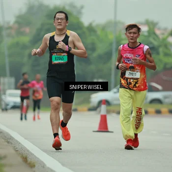 Runner Photo 7044963