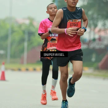 Runner Photo 7044991