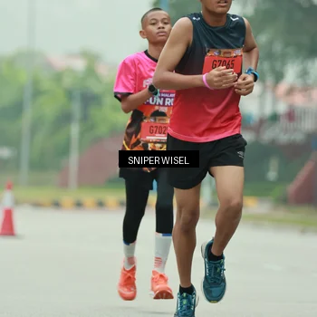 Runner Photo 7044992