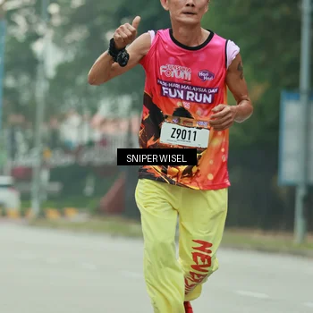Runner Photo 7044993