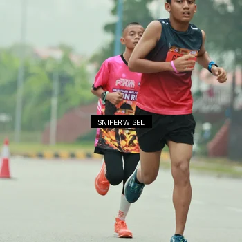 Runner Photo 7044995