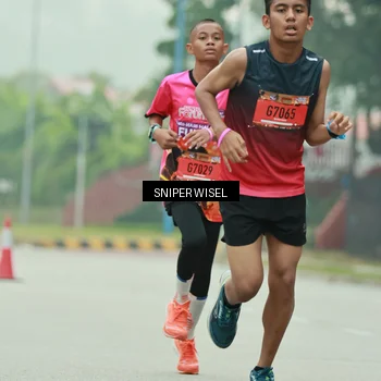 Runner Photo 7044997