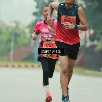 Runner Photo 7045007