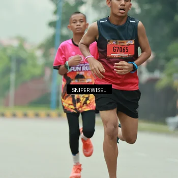 Runner Photo 7045010