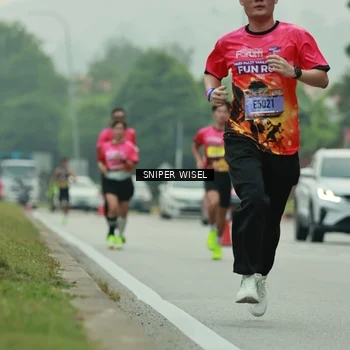 Runner Photo 7045034