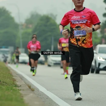 Runner Photo 7045041