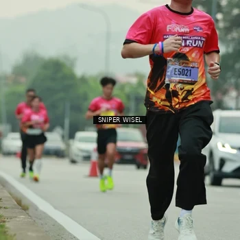 Runner Photo 7045044