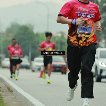 Runner Photo 7045050