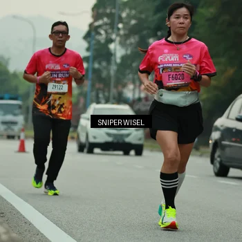 Runner Photo 7045055