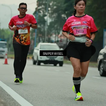Runner Photo 7045059