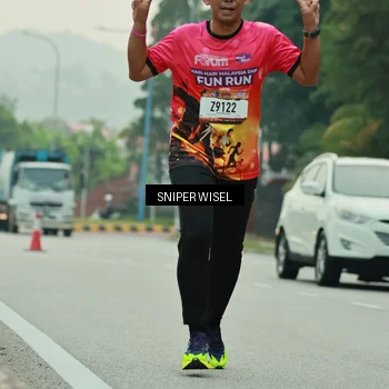 Runner Photo 7045060