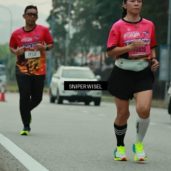 Runner Photo 7045062