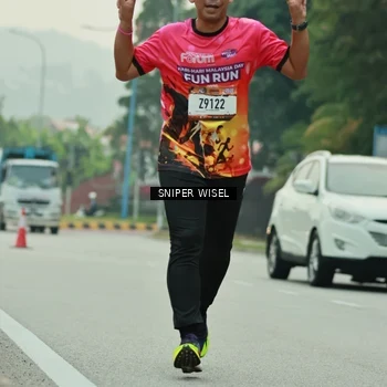 Runner Photo 7045064