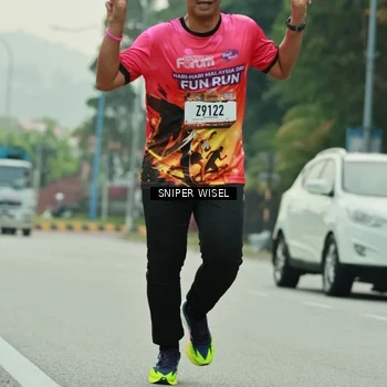 Runner Photo 7045068
