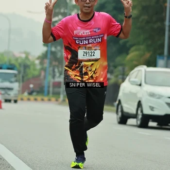 Runner Photo 7045072
