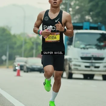 Runner Photo 7045089