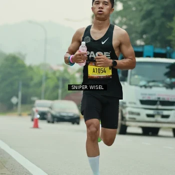 Runner Photo 7045093