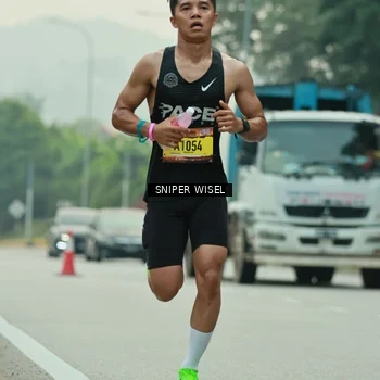 Runner Photo 7045094