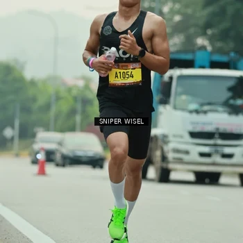 Runner Photo 7045097