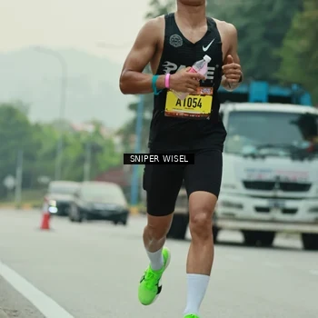 Runner Photo 7045107