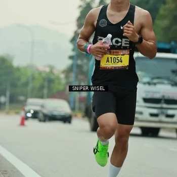 Runner Photo 7045108