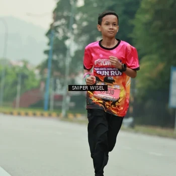 Runner Photo 7045112