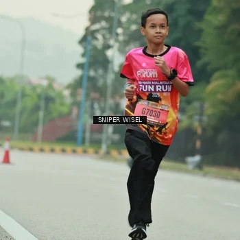 Runner Photo 7045113