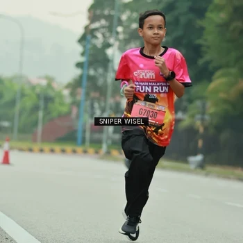 Runner Photo 7045118