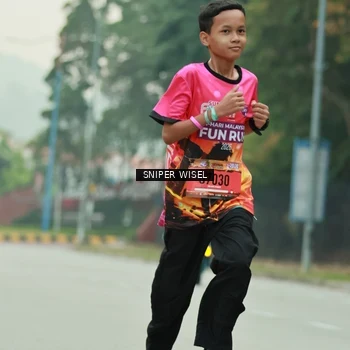 Runner Photo 7045121