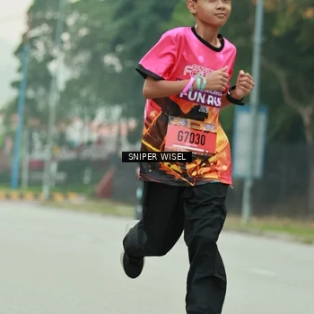 Runner Photo 7045122