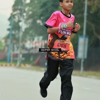 Runner Photo 7045123