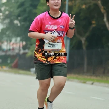 Runner Photo 7045142