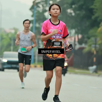 Runner Photo 7045153