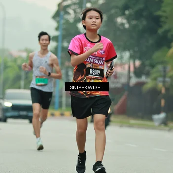 Runner Photo 7045155