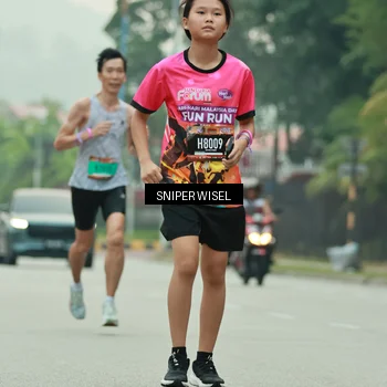 Runner Photo 7045160