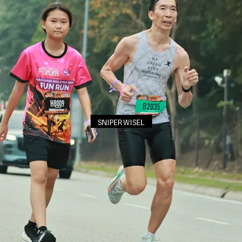 Runner Photo 7045163