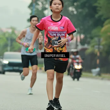 Runner Photo 7045168