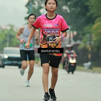 Runner Photo 7045172