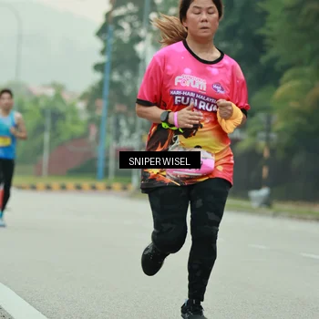 Runner Photo 7045177