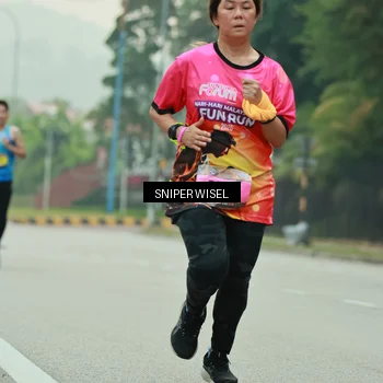 Runner Photo 7045181