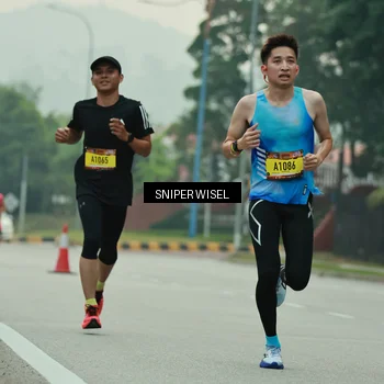 Runner Photo 7045203